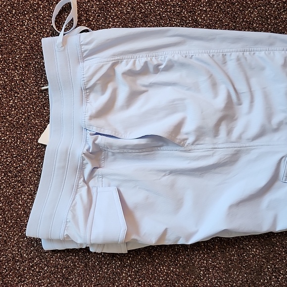 Lululemon Cargo Jogger Size SP - Picture 7 of 12